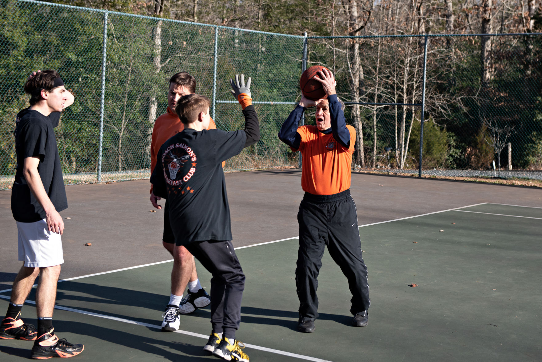 010321_nws_50hoopsclub